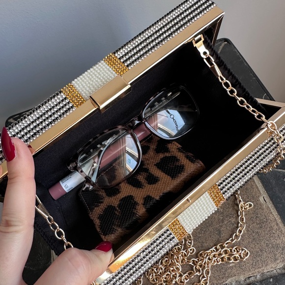 Rhinestone Evening Clutch Bag With Metal Chain Strap - Picture 5 of 8